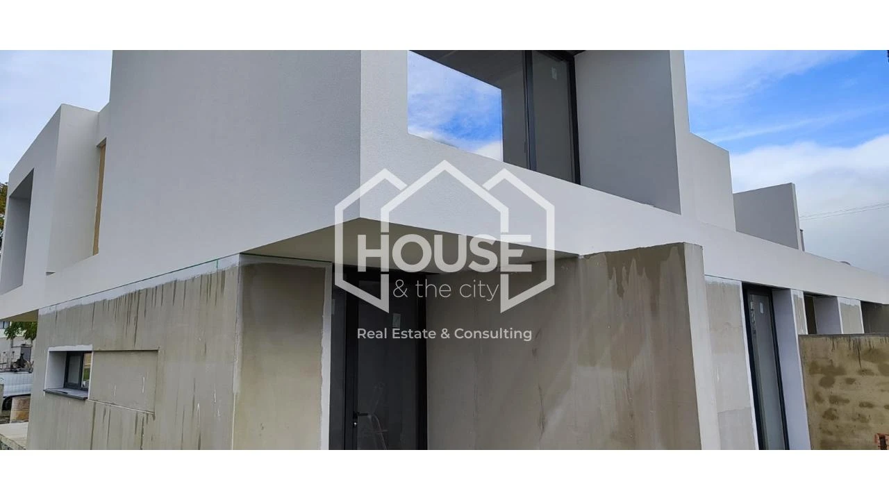 Moradia T4 para Venda em Santa Joana Foto 22