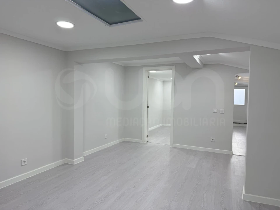 Moradia T3 para Venda em Benavente Foto 4