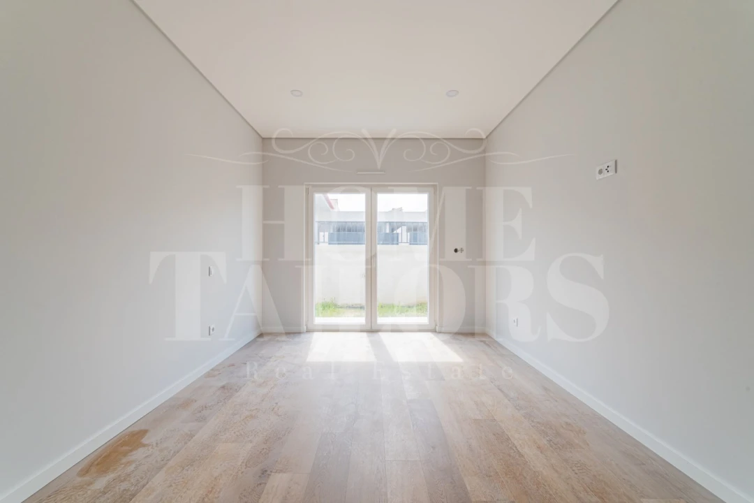 Moradia T4 para Venda em Santo Isidoro Foto 14