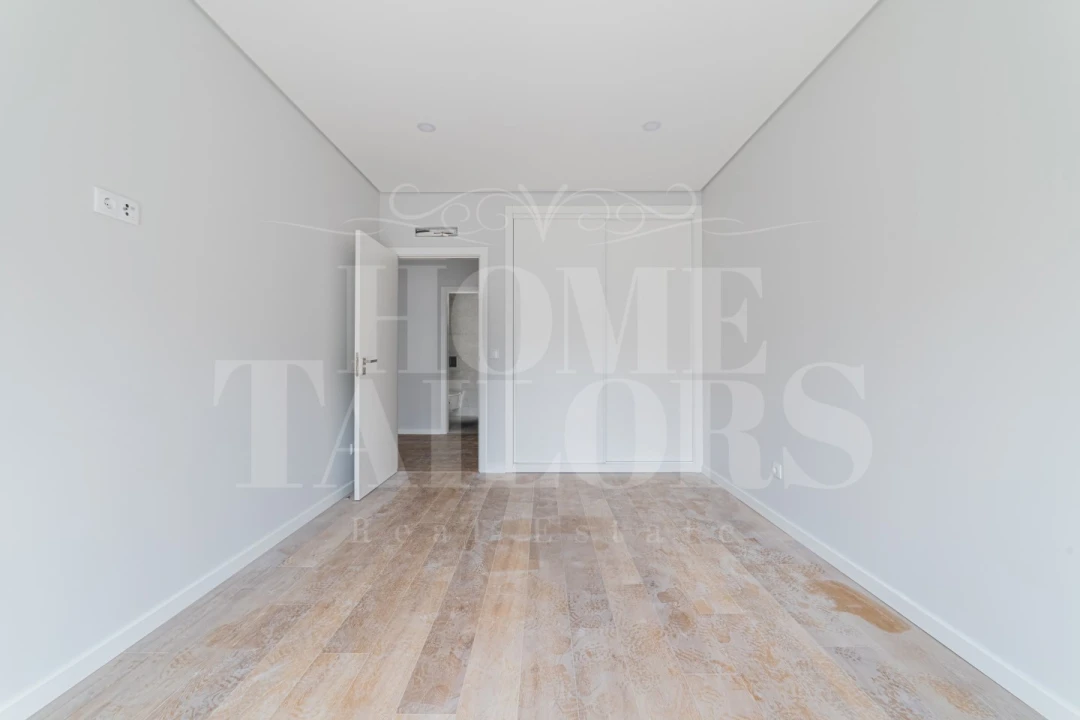 Moradia T4 para Venda em Santo Isidoro Foto 15