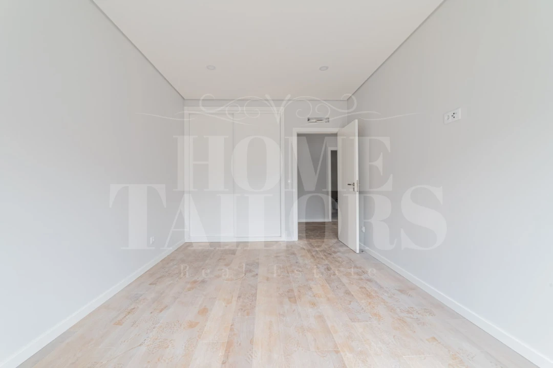 Moradia T4 para Venda em Santo Isidoro Foto 17