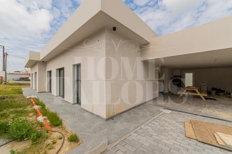 Moradia T4 para Venda em Santo Isidoro