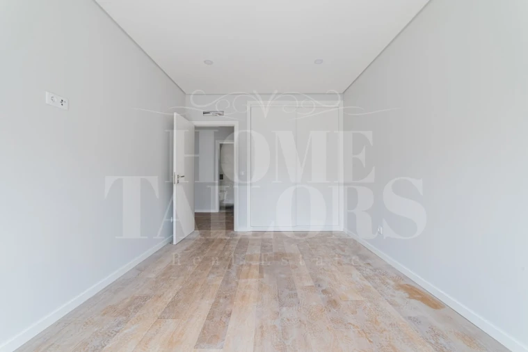 Moradia T4 para Venda em Santo Isidoro Foto 15