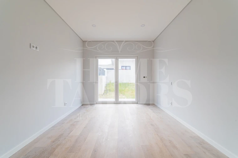 Moradia T4 para Venda em Santo Isidoro Foto 16