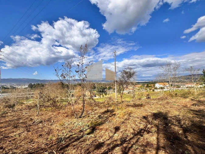 Terreno para Venda em Cornes Foto 3