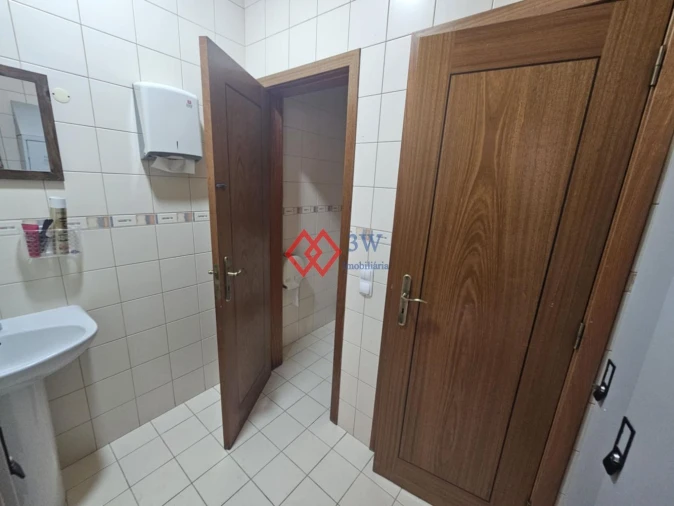 Loja para Trespasse em Torres Novas (São Pedro), Lapas e Ribeira Branca Foto 22