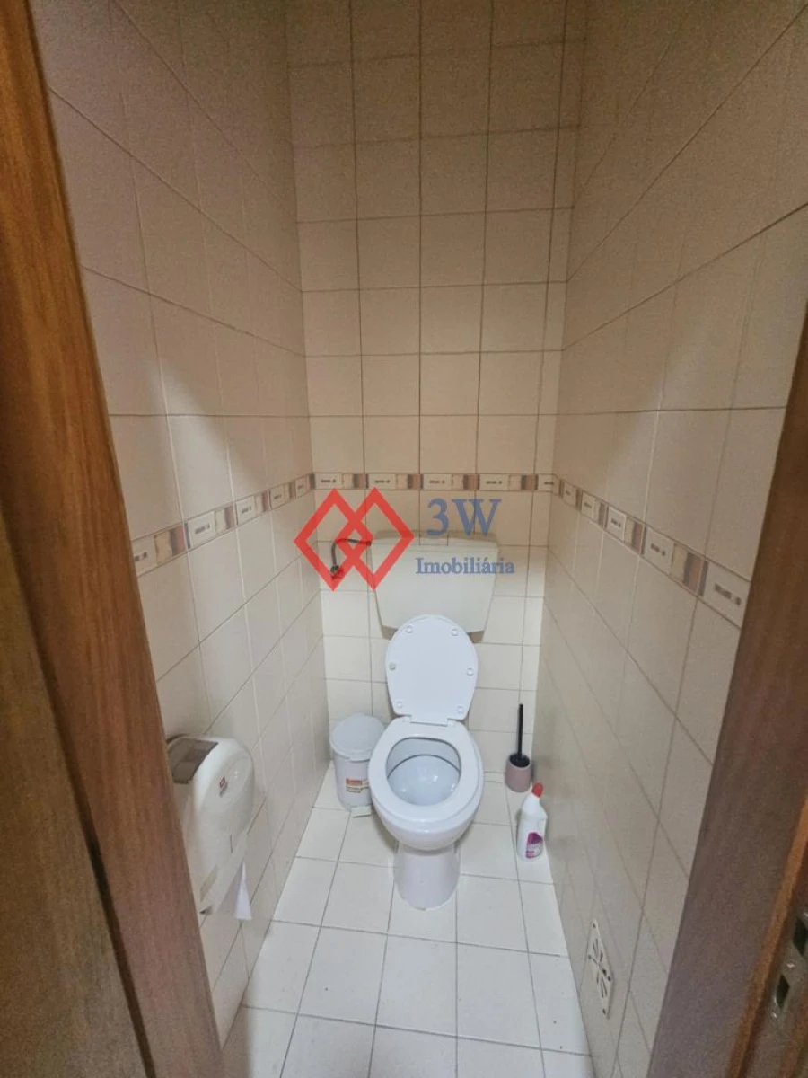 Loja para Trespasse em Torres Novas (São Pedro), Lapas e Ribeira Branca Foto 21