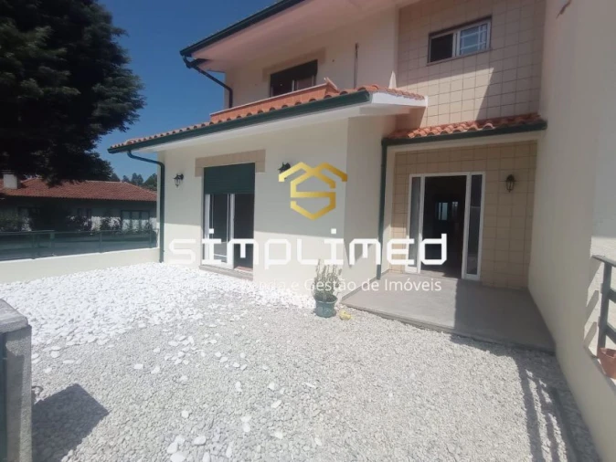 Moradia T3 para Venda em Albergaria-A-Velha e Valmaior Foto 2