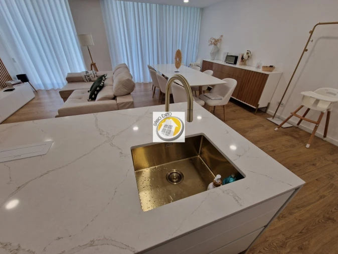 Apartamento T3 para Venda em Espinho Foto 9