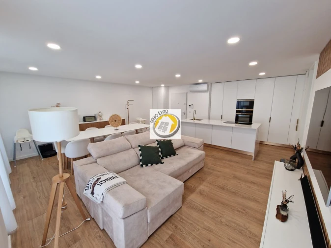 Apartamento T3 para Venda em Espinho Foto 2