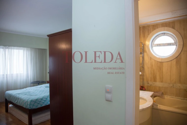 Apartamento T3 para Venda em Areeiro Foto 14