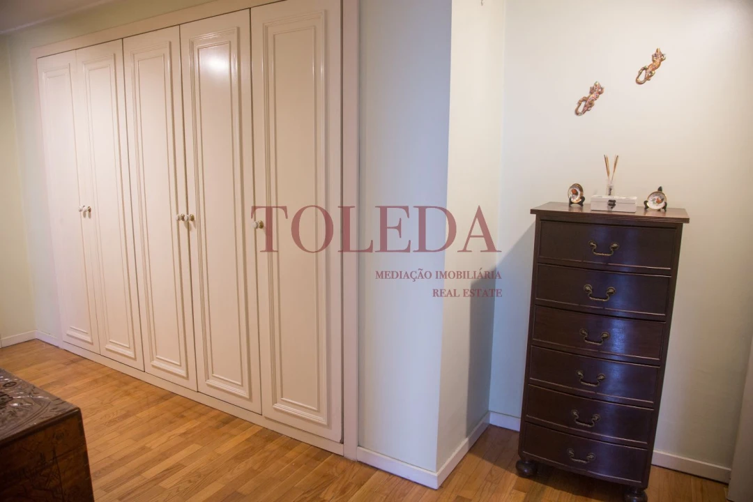 Apartamento T3 para Venda em Areeiro Foto 13