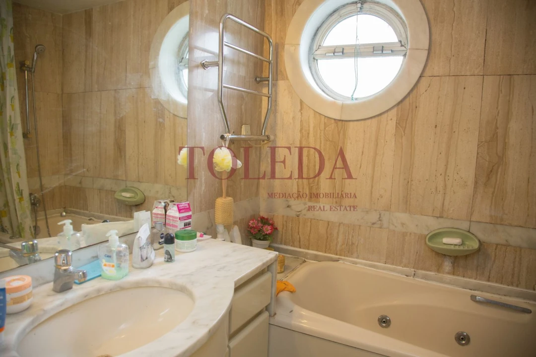 Apartamento T3 para Venda em Areeiro Foto 15