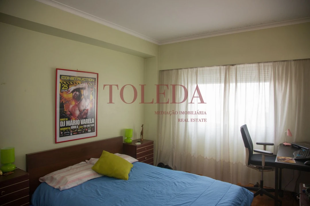 Apartamento T3 para Venda em Areeiro Foto 24