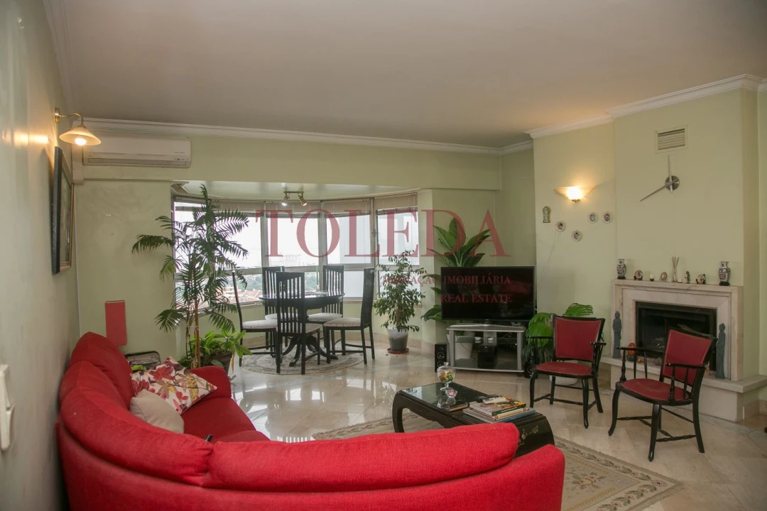 Apartamento T3 para Venda em Areeiro Foto 20