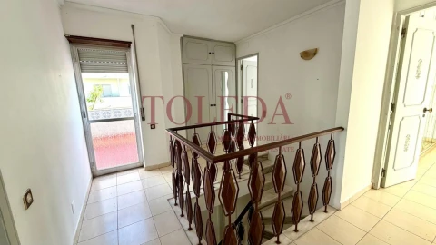Moradia T5 para Venda em Montijo e Afonsoeiro