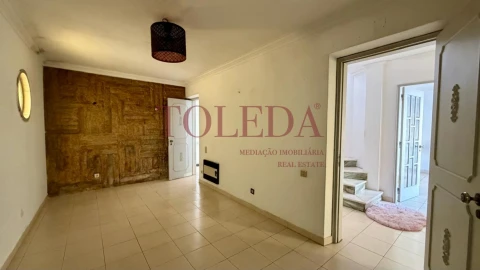 Moradia T5 para Venda em Montijo e Afonsoeiro