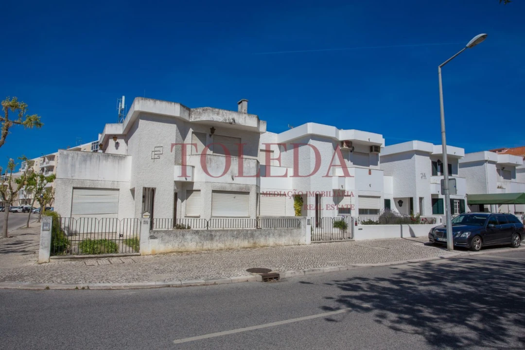 Moradia T5 para Venda em Montijo e Afonsoeiro Foto 2