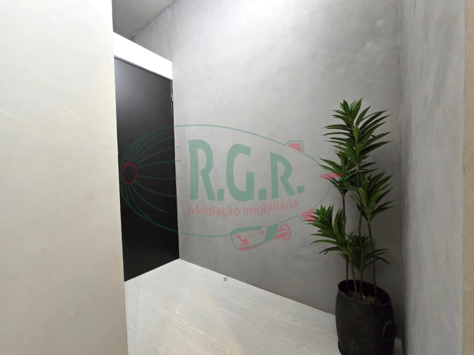 Escritório para Arrendamento em Fânzeres e São Pedro da Cova Foto 13