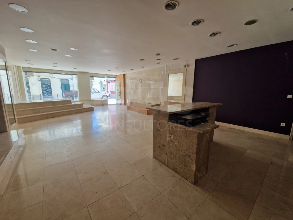 Loja para Venda em Alenquer (Santo Estêvão e Triana) Foto 7