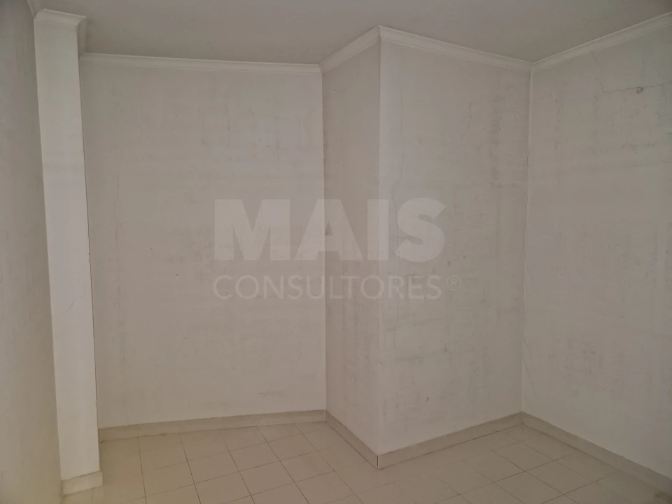 Loja para Venda em Alenquer (Santo Estêvão e Triana) Foto 10