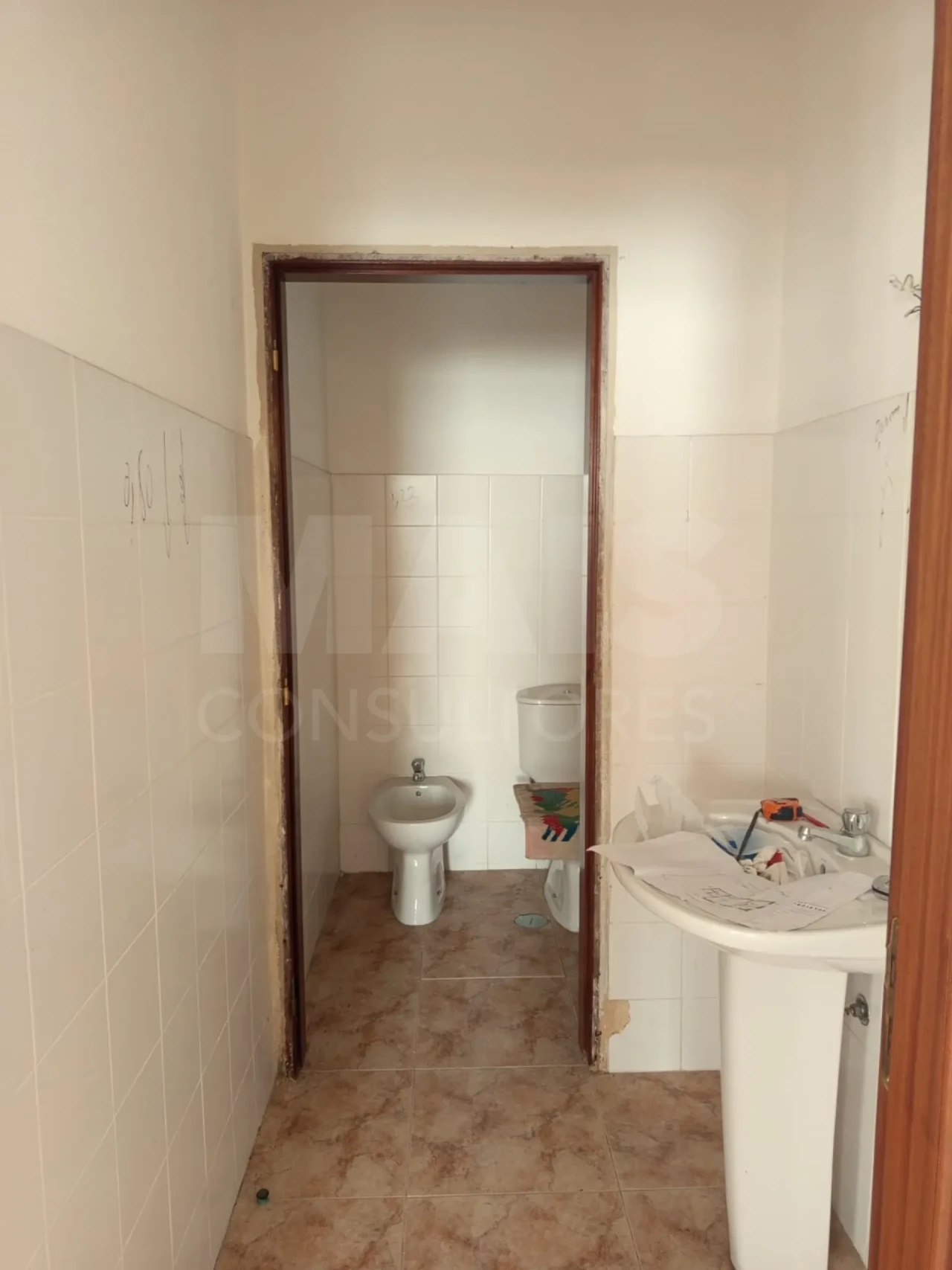 Loja para Venda em Reguengo Grande Foto 1