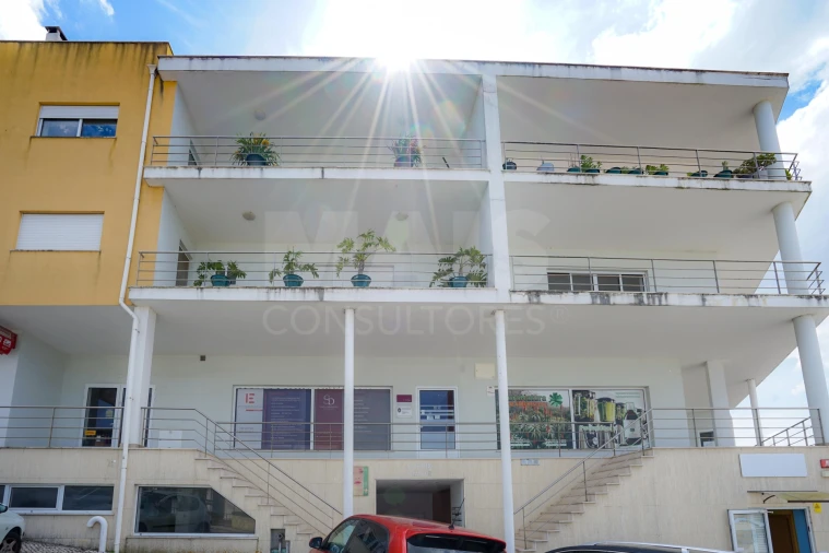 Loja para Venda em Soure Foto 3