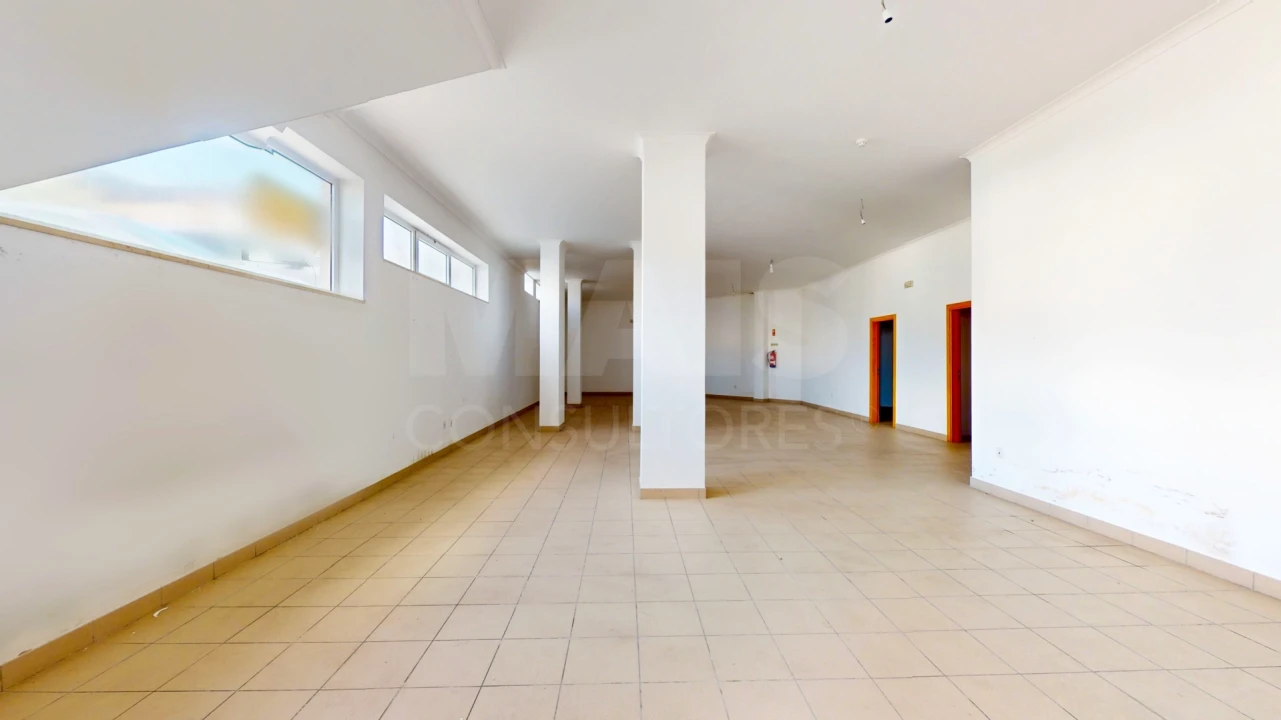 Loja para Venda em Soure Foto 11