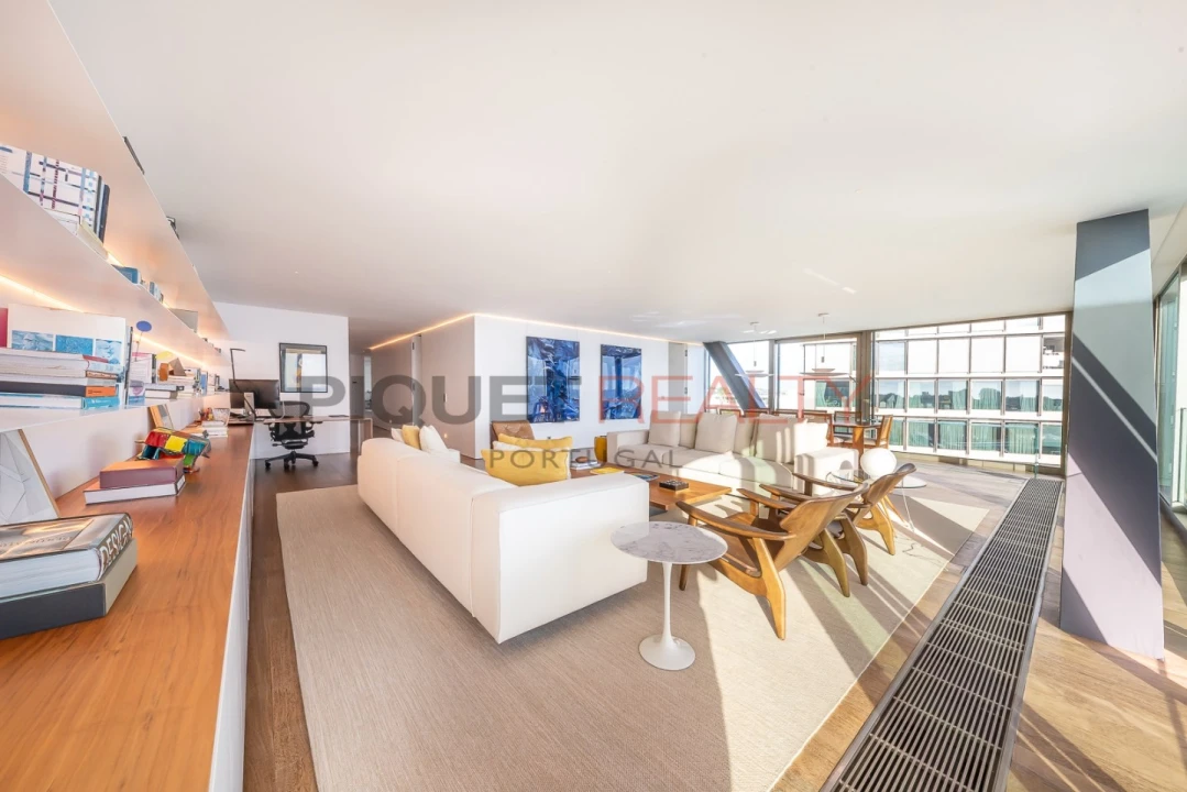 Apartamento T4 para Venda em Cascais e Estoril Foto 5