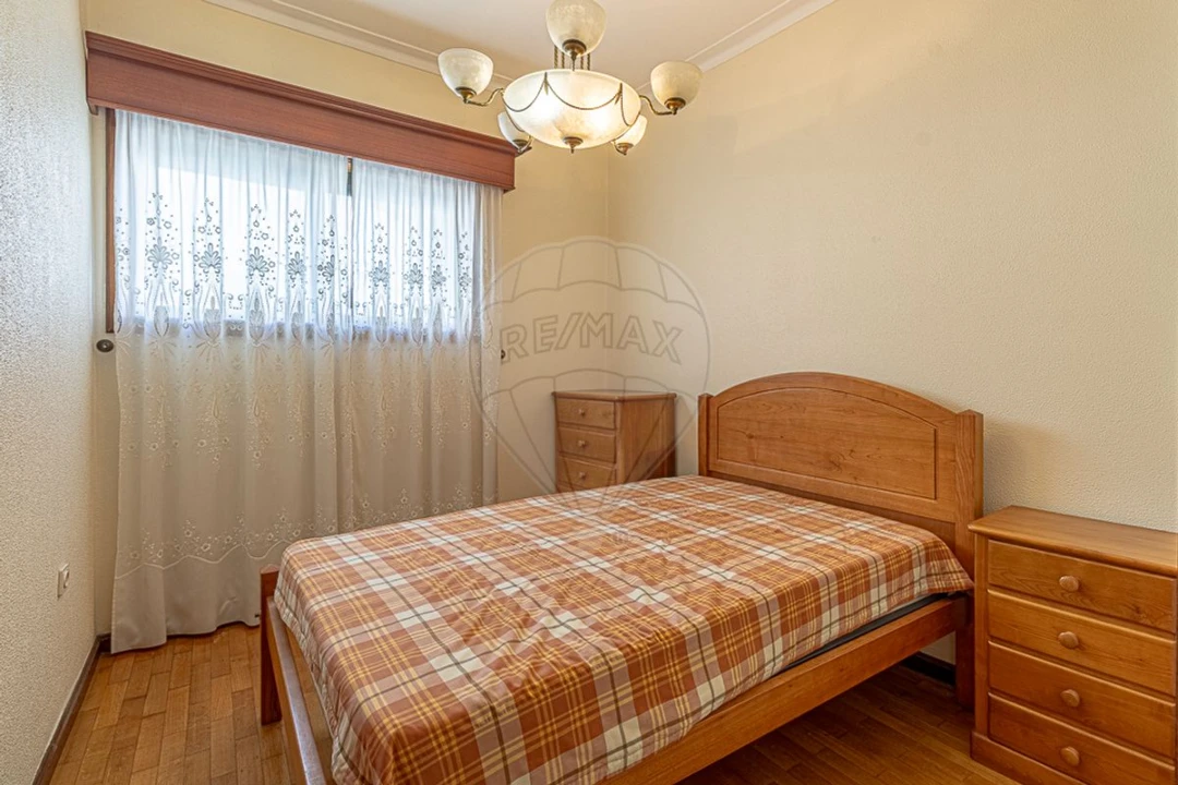 Moradia T4 para Venda em Gondomar (São Cosme), Valbom e Jovim Foto 13