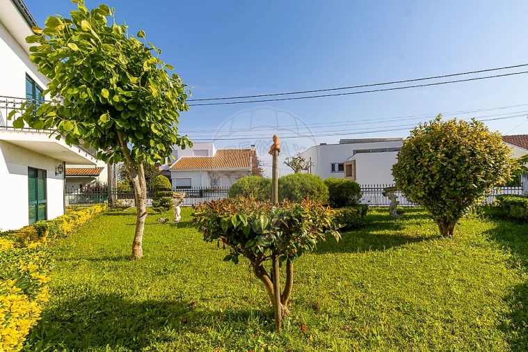 Moradia T4 para Venda em Gondomar (São Cosme), Valbom e Jovim Foto 3