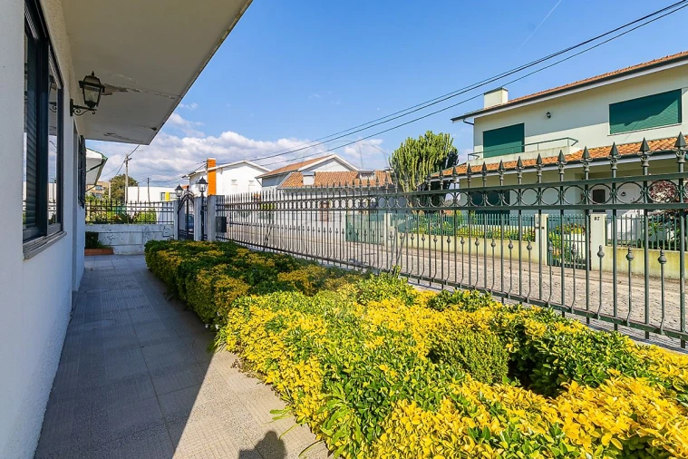 Moradia T4 para Venda em Gondomar (São Cosme), Valbom e Jovim Foto 33