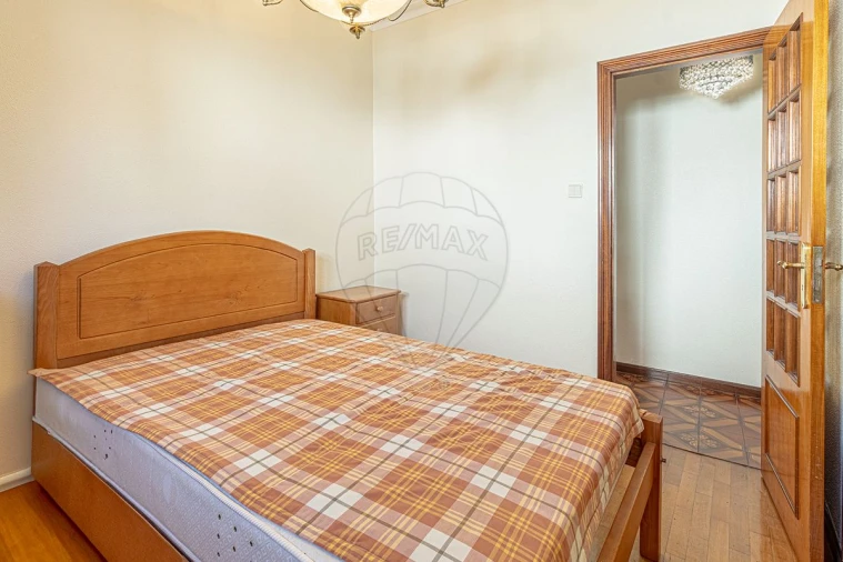 Moradia T4 para Venda em Gondomar (São Cosme), Valbom e Jovim Foto 14