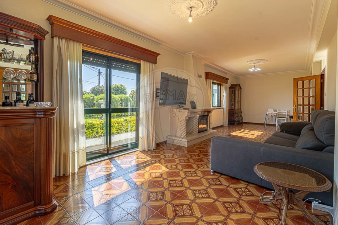 Moradia T4 para Venda em Gondomar (São Cosme), Valbom e Jovim Foto 6