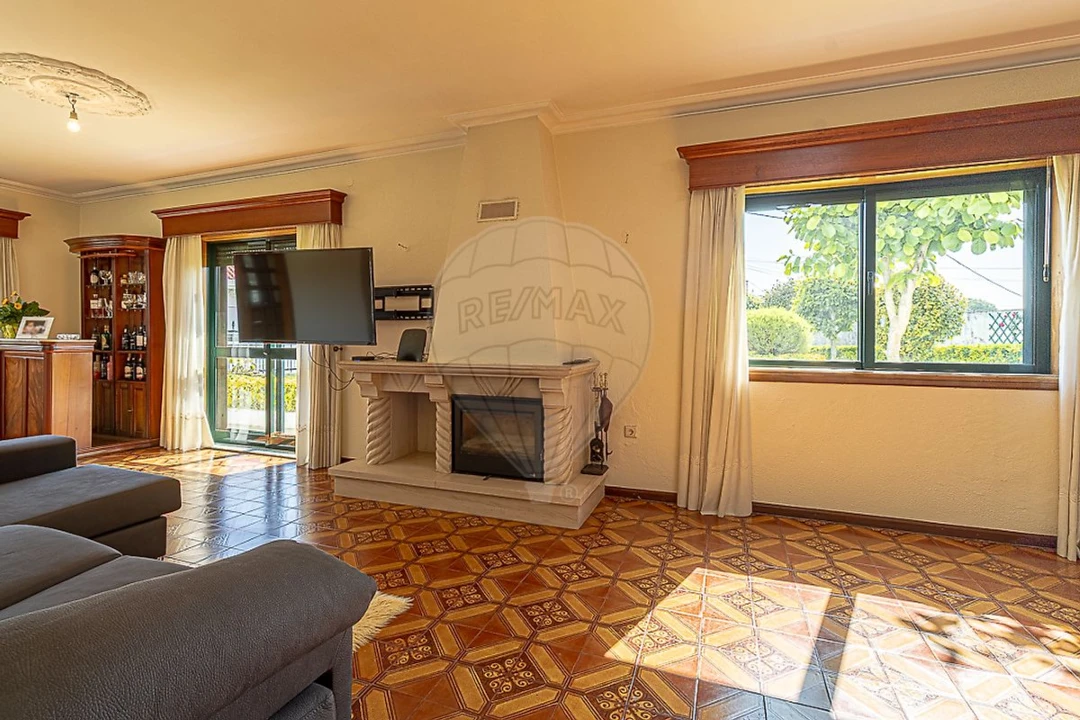 Moradia T4 para Venda em Gondomar (São Cosme), Valbom e Jovim Foto 9