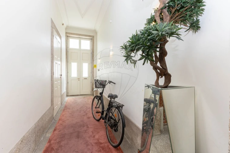 Prédio para Arrendamento em Cedofeita, Santo Ildefonso, Sé, Miragaia, São Nicolau e Vitória Foto 2