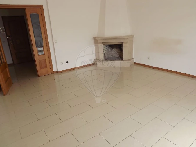 Apartamento T3 para Venda em Montijo e Afonsoeiro Foto 4