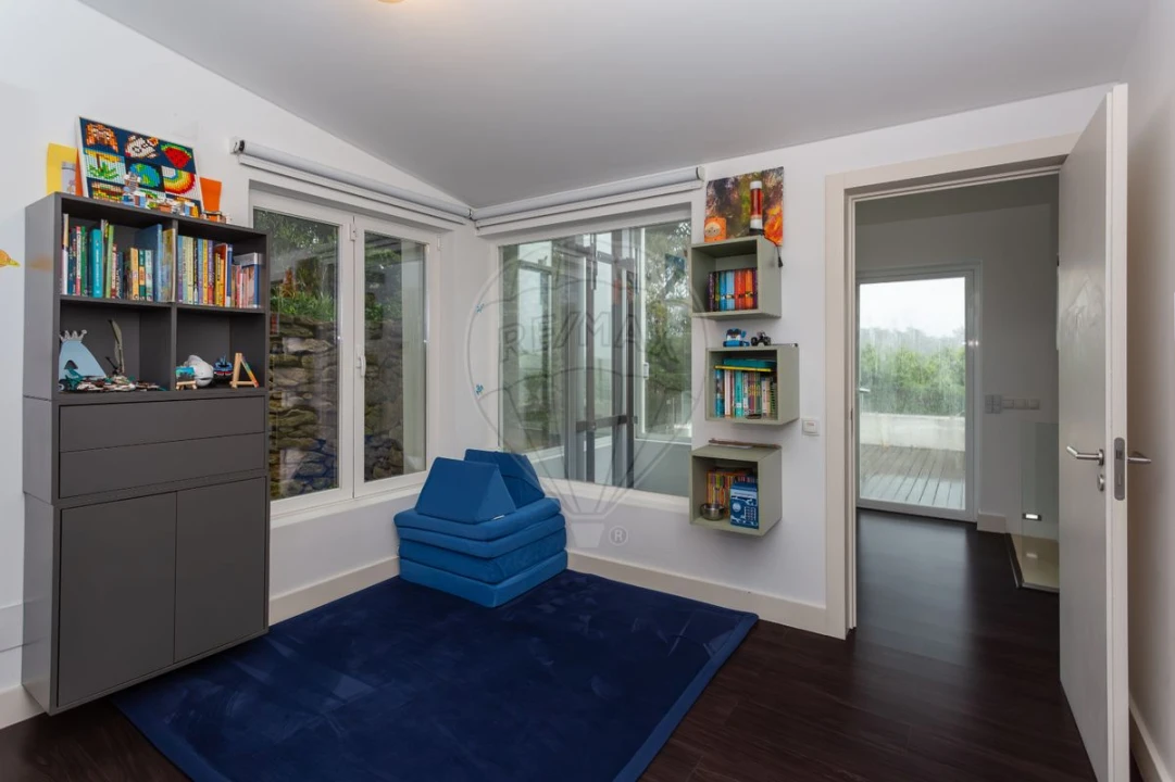 Moradia T5 para Venda em Alcabideche Foto 31