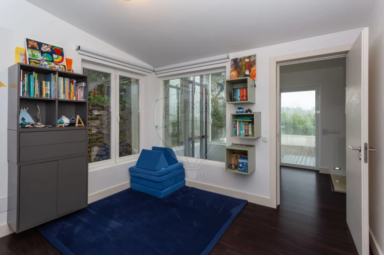 Moradia T5 para Venda em Alcabideche Foto 31