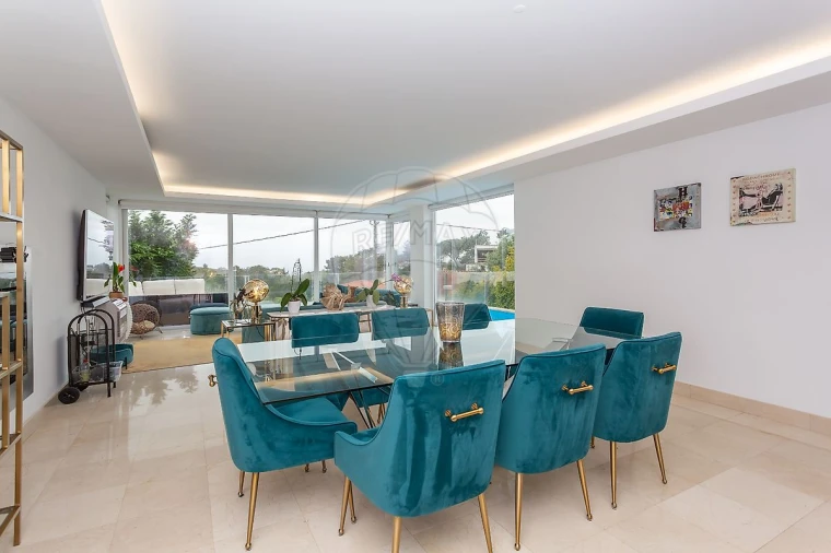 Moradia T5 para Venda em Alcabideche Foto 12