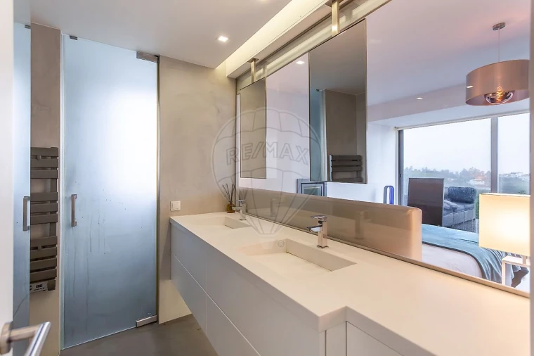 Moradia T5 para Venda em Alcabideche Foto 39