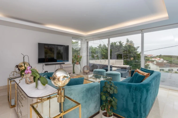 Moradia T5 para Venda em Alcabideche Foto 13