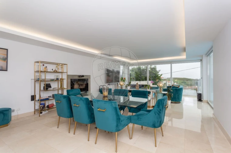 Moradia T5 para Venda em Alcabideche Foto 11