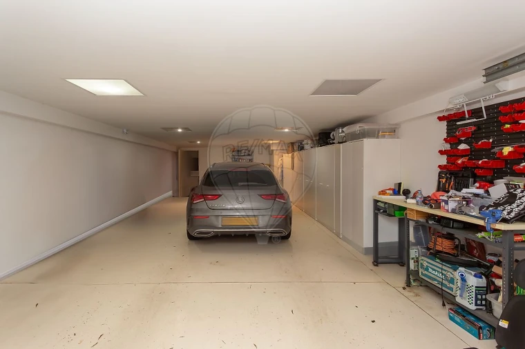 Moradia T5 para Venda em Alcabideche Foto 29