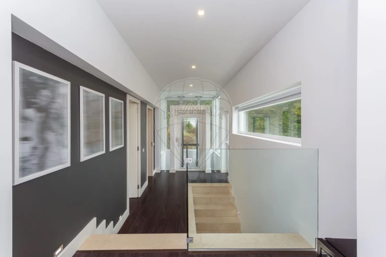 Moradia T5 para Venda em Alcabideche Foto 43