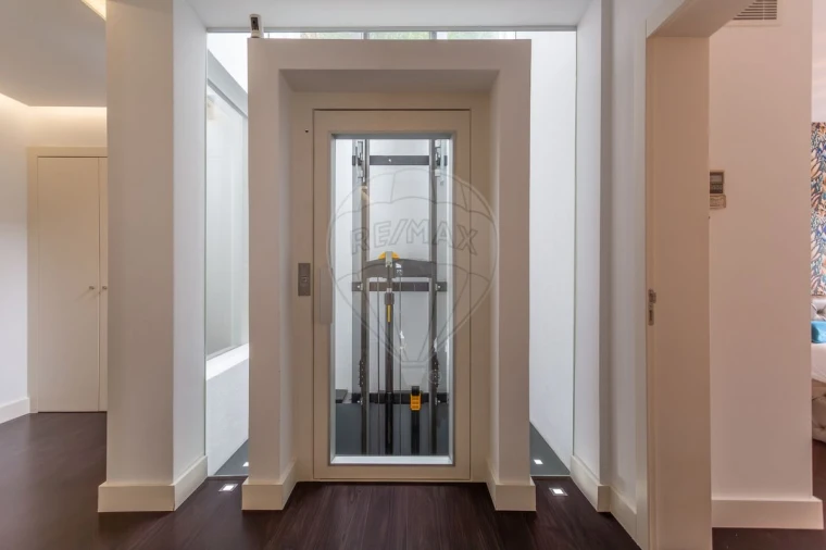 Moradia T5 para Venda em Alcabideche Foto 25