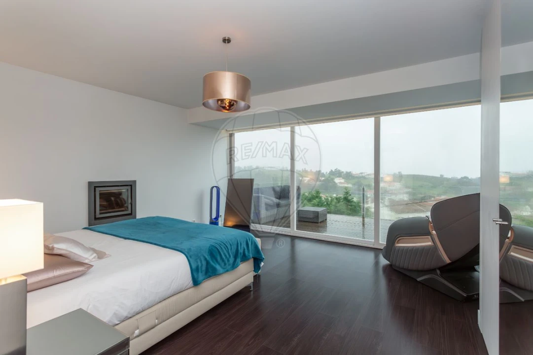 Moradia T5 para Venda em Alcabideche Foto 38