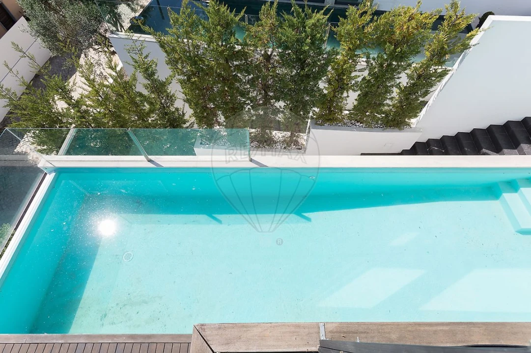 Moradia T5 para Venda em Alcabideche Foto 5