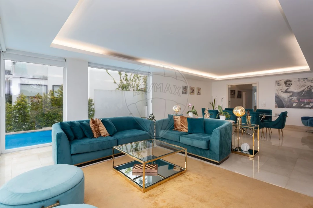 Moradia T5 para Venda em Alcabideche Foto 14