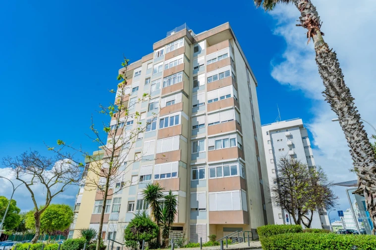 Apartamento T3 para Venda em Oeiras e São Julião da Barra, Paço de Arcos e Caxias Foto 2